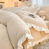 Conjunto de Roupa de Cama Princesa Outono e Inverno Renda Leite Veludo Quatro Peças Capa de Edredom Veludo Dupla Face Lençóis de Cama Veludo Coral