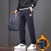 Pantalones rectos clásicos de moda otoño e invierno para hombre con bordado chino, holgados y cómodos, con forro polar, adecuados para hombres jóvenes