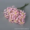 3 Flores de Lírio Dourado Artificiais Flores de Seda para Decoração Floral de Sala de Estar Quarto Loja Hotel Cenário de Casamento Adereços
