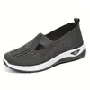 Sapatos femininos primavera e verão respiráveis sapatos confortáveis atacado transfronteiriço de meia-idade e idosos sapatos de mãe fundo macio sapatos de malha casual para crianças