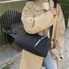 Bolso cruzado grande y moderno para uso casual, bolso de hombro de viaje para mujer, bolsa de gimnasio, mochila de yoga, bolsa para entrenamiento deportivo