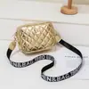 Bolso de mano para mujer con patrón de diamantes y decoración de mariposas estilo coreano, bolso de cámara moderno con correa ancha, bolso cruzado para el día a día del commuter, al por mayor