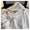 Moletom com capuz bordado com letra, unissex, peso pesado, forrado com fleece, estilo high-street, design americano, adequado para outono e inverno, corte solto, versátil, moderno para homens