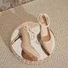 Zapatos de Salón de Tacón Alto con Plataforma de Charol Francés para Mujer Hada Elegante Perla de una Sola Pieza Boca Poco Profunda Tacón de Aguja No Cansan los Pies Zapatos de Salón Individuales