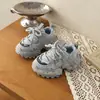 Zapatillas de Malla de Moda para Niños 2026 Nuevo Estilo Primavera y Otoño Zapatos de Papá Gruesos y Modernos para Niñas Transpirables Antideslizantes Versátiles