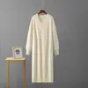 Comércio Exterior Transfronteiriço Mercadorias Europeias Indústria Pesada Perfuração a Quente Vestido de Tricô Feminino Decote V Elegante Solto Emagrecimento Elegante Vestido de Fora