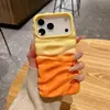 Color Degradado Bloque de Color Textura Plisada Tridimensional Adecuado para iPhone 18 Pro Max, Funda para Teléfono Apple 17, 16/15 con un Toque de Alta Gama