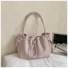 Bolso de hombro plisado de nicho estilo coreano transfronterizo 2026 para mujer, versátil, para el trabajo, bandolera tipo cubo