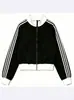 Chaqueta de moda con cuello alto, cremallera, color liso para hombres y mujeres, nueva para Primavera y Otoño 2026, estilo pullover casual de marca de moda con tres rayas