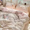 Nuevo modelo 2025 juego de ropa de cama de algodón de cuatro piezas con encaje de algodón, funda de edredón, sábana, juego de ropa de cama de tres piezas para dormitorio