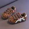 Sapatos de Algodão Infantis Médios e Grandes 2025 Outono e Inverno Novo Estilo Sapatos de Veludo de Cor Pura com Painel de Couro Sapatos Casuais para Meninos Quentes