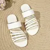 Sandálias de Praia Planas para Uso ao Ar Livre Verão 2026 Comércio Exterior Tamanho Grande Novas Sandálias Slip-On Abertas na Ponta para Mulheres Atacado