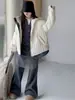 Conjunto de invierno para niña de algodón a cuadros beige con capucha y falda de malla, pantalón de chándal forrado de felpa y pantalón ancho grueso