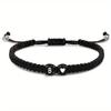 26 Letras Inglesas Tejido a Mano Ajustable Acrílico Blanco y Negro Corazón Letra Pulsera Trenzada