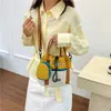 Bolso bandolera de lona nuevo estilo coreano, con un diseño fresco y moderno, perfecto para estudiantes, y un bolso de hombro lindo y versátil que se puede combinar con varios atuendos