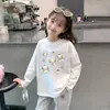 Camiseta Base de Moda Nueva para Niñas Primavera y Otoño 2026, Camiseta de Manga Larga Transpirable de Algodón Puro Moderna para Niñas