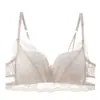 Roupa íntima Sexy Linda Costas Francesas Feminina 2025 Novo Estilo Quente Sem Aro Aro Fino Renda Pura Desejo Conjunto de Sutiã