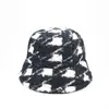 Sombrero de cubo de lana para otoño e invierno para mujer, estampado clásico de leopardo, sombrero cálido, engrosado, sombrero de cubo de seis paneles de moda, sombrero de cubo elegante