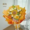 Plantas em vaso de rosa de crochê feitas à mão da fábrica de origem, flores artificiais tricotadas multicoloridas, pequenas peças decorativas, atacado para exportação, amostras disponíveis