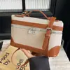 Moda de Nicho Feminina Nova Primavera e Verão 2026 Bolsa de Ombro Transversal de Lona com Acabamento de Luxo, Bolsa para Lancheira, Estilo de Nicho