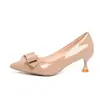 Zapatos de tacón alto color nude con tacón de aguja y punta para mujer, moda primavera 2026, zapatos versátiles profesionales para ir al trabajo para mujer