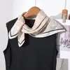 Lenço Quadrado de Alta Qualidade com Padrão Espinha de Peixe para Mulheres, Lenço de Seda Macio e Amigo da Pele, Adequado para Todas as Estações, Lenço de Pescoço e Xale Decorativo Simples e Elegante