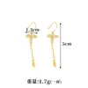 Pendientes Transfronterizos de Vietnam Shajin Estilo Palacio Hueco Flor de Cuatro Hojas Borla Gancho para la Oreja Tendencia Nacional para Mujer Color Duradero Sin Descoloración Primera Joyería