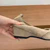 Zapatos de ballet retro de gamuza con punta cuadrada y tacón alto para mujer, slip-ons con lazo estilo hada, versátiles para ir al trabajo, zapatos de salón de corte bajo para mujer