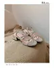 Sandalias de Plata Gruesas Chic Estilo Francés de Nicho para Mujer, Nuevo Modelo Verano 2026, Sandalias Romanas Retro Super de Hada