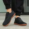 Nuevos zapatos de hombre de horma ancha, zapatos de mujer para caminar, zapatos de punta ancha, transpirables, suela suave, para pareja, tejido fly, zapatos deportivos para conducir