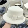 Chapéu de Pescador de Lã Estilo Hepburn com Aba de Seda Prateada para Mulheres Outono e Inverno Cúpula Retro Francês Elegante Chapéu de Bacia de Celebridade