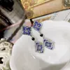 Aretes Doble Flor Camelia Ópera Italiana Bucciarati Rombo de Encaje Glaseado Trébol de Cuatro Hojas Anillo Abierto