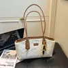 Bolsa de Ombro Transfronteiriça Feminina Nova Tendência Outono e Inverno High-End Retro Moda Bolsa de Ombro Grande Capacidade Versátil Bolsa Feminina