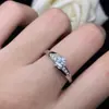 Anel de Prata 925 Banhado a Ouro com Diamante Sintético para Mulheres, Anel de Casamento e Pedida com Diamante de Alto Carbono Banhado a Platina Prata