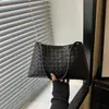 Textura de Tecido Popular Retrô Temperamento 2026 Luxo Leve Casual Verão Nova Bolsa Tote Casual de Grande Capacidade Bolsa de Ombro Feminina