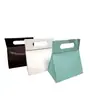 Caja de Regalo Plegable Triangular Portátil de una Pieza Creativa Empaque de Regalo Personalizado Transfronterizo Bolsa de Regalo de Color Sólido Bolsa de Regalo Complementaria
