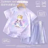 Nova roupa fofa de desenho animado legal para meninas, conjunto de manga curta de seda gelada de secagem rápida, camiseta e shorts para usar em casa no verão