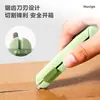 Tijeras de Deli Portátiles Seguras Retráctiles Plegables Mini Tijeras para Mensajería Estudiante Hechas a Mano Tijeras de Año Nuevo de Alto Valor