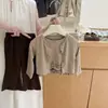 Pequeña Hermana Dulce¡Tan Coreano! Conjunto de otoño para niña: cárdigan de punto suave y acogedor, top sin mangas floral con volantes y pantalones de campana