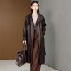 Jaqueta de Couro Feminina Estilo Britânico Elegante e na Moda 2025 Outono Novo Casaco de Couro Vintage Longo Trench Coat