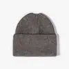 Gorro de Punto con Hueco para Cola de Caballo para Mujer Invierno Estilo K Moda Tendencia Otoño e Invierno Gorro Pullover Parte Superior Abierta Gorro de Lana Protección para Orejas