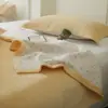 Nova Coleção Outono/Inverno 2026: Conjunto de Colcha de Veludo de Três Peças, Colcha de Peça Única, Lençol de Cama Acolchoado Quente e Espesso para Outono/Inverno