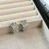 Planeta Dulce y Femenino Saturno Diamante Perla Anillo C Pendientes de Aguja de Plata Diseño de Nicho para Mujer Estilo Fresco Pendientes de Alta Gama