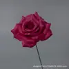 Flor de Rosa Artificial de Tallo de Hierro de Cabeza Única Materiales de Decoración de Bodas Tienda de Centro Comercial al por Mayor Pared de Flores para Paisajismo Flores Artificiales