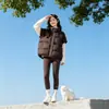 Nuevo Chaleco de Punto Patchwork de Algodón para Mujer 2026 Otoño/Invierno Corto Holgado Diseño de Cuello Alto Sentido del Diseño Chaleco Capa Ropa de Abrigo