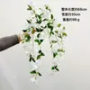 Venta Directa de Comercio Exterior Colgante de Pared Artificial de Rosa Triangular Flor Falsa Techo Salón de Bodas Decoración de Pared de Fondo Cesta Colgante de Flor de Seda Ratán