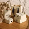 Joyero con cajón para guardar aretes, anillos, collares y pulseras.