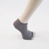 Meias de yoga com dedos separados para mulheres, dedos abertos, antiderrapantes de silicone, cinco dedos, algodão penteado, meias esportivas para dança, fabricantes, atacado
