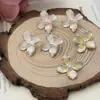 Brincos de Pérola Flor Branca Cintilante para Mulheres, Estilo Francês, Delicados, Luxo Leve, Tendência de Moda Retrô