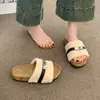 Chinelos peludos de sola grossa para mulheres, para usar ao ar livre, nova coleção de outono 2026, únicos e estilosos, perfeitos para dias preguiçosos, chinelos estilo Birkenstock, calçados femininos